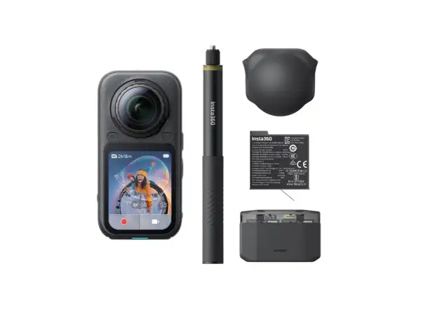 Insta360 X6 akční kamera Essentials Bundle Black
