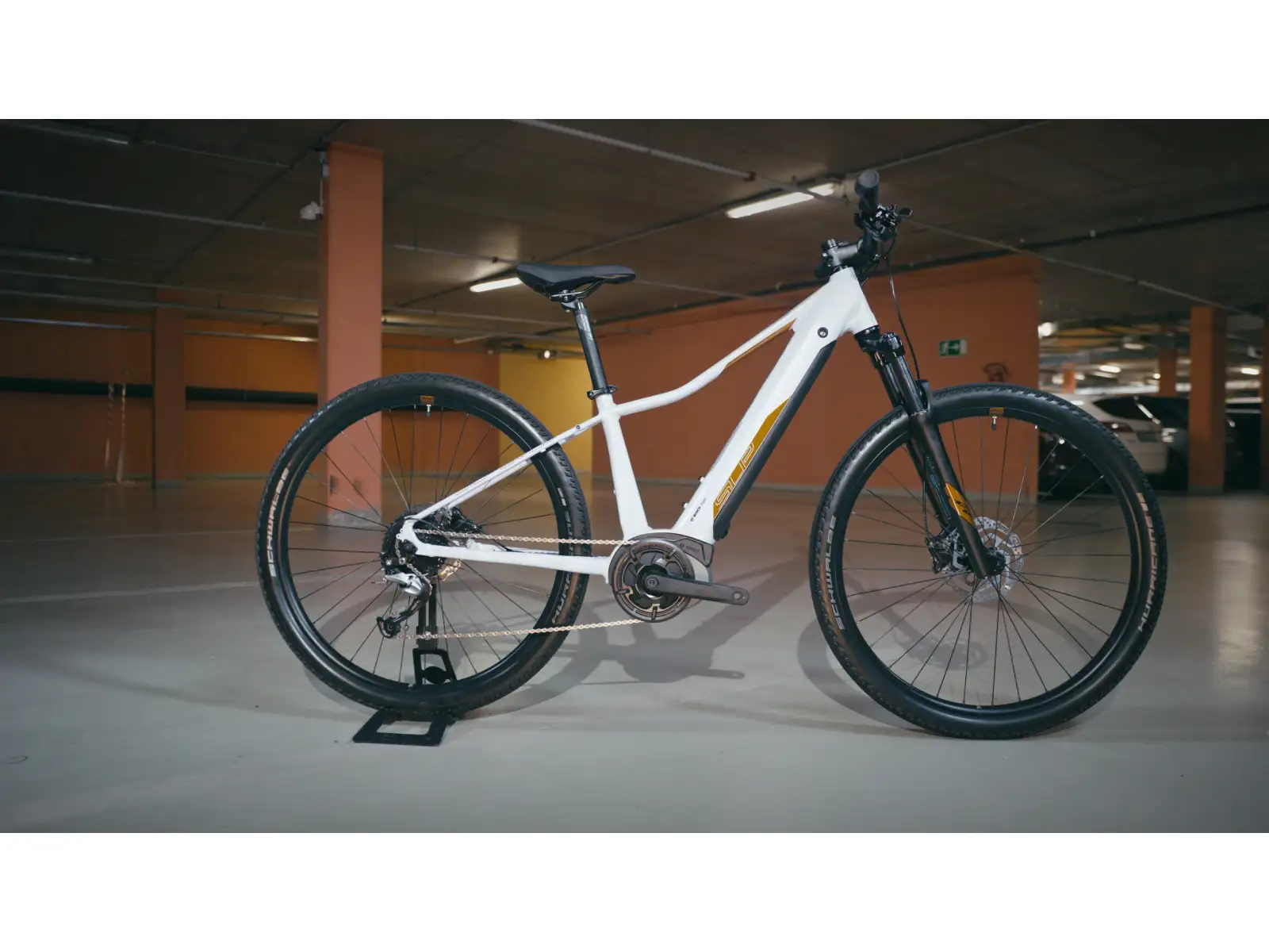 Superior eXC 7019 WB horské elektrokolo Gloss White/Copper
