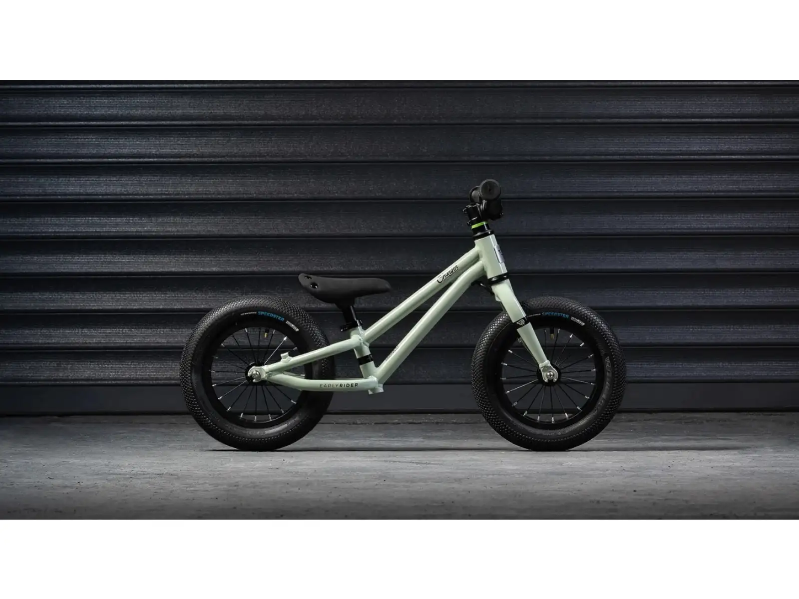 Early Rider Charger 12 dětské odrážedlo Sage Green
