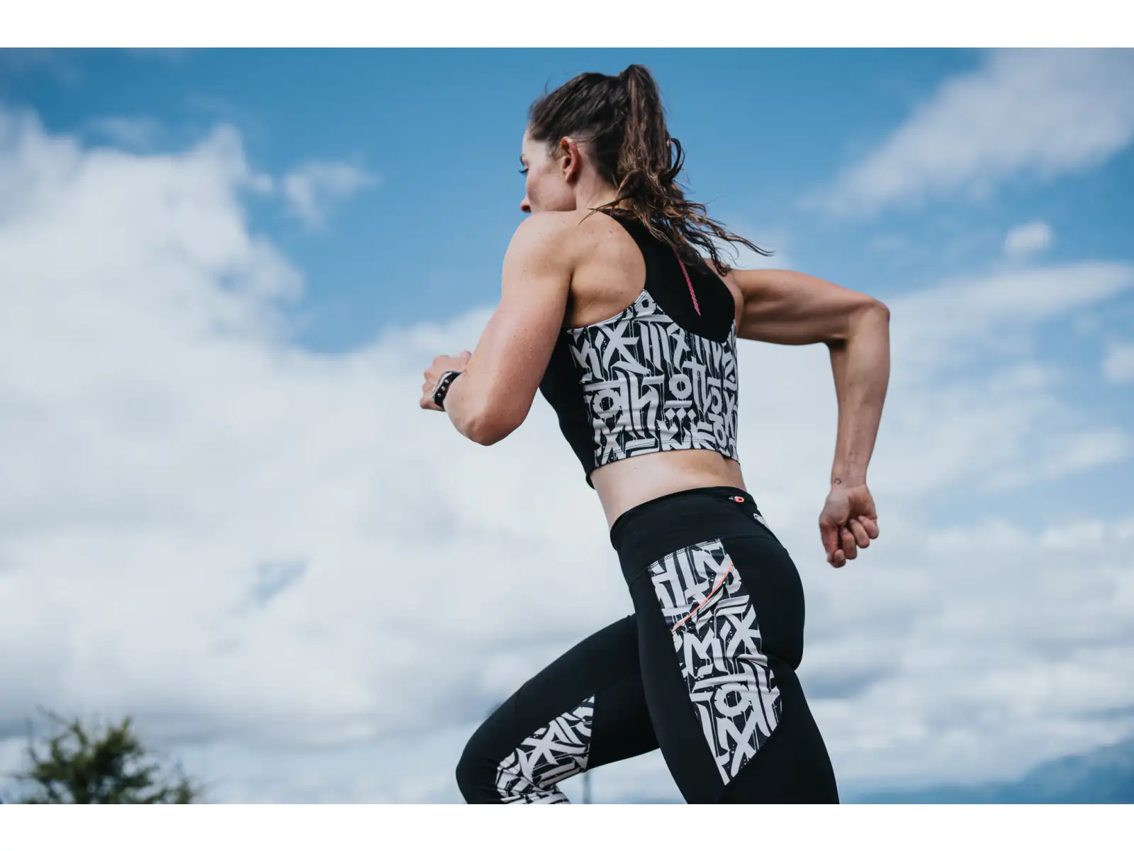 Dynafit Trail Crop Top dámské triko bez rukávu Black Out
