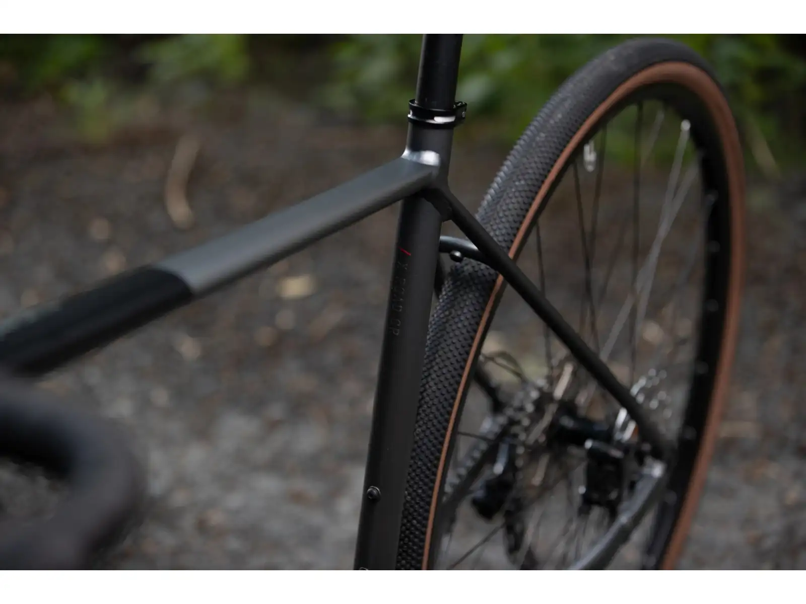 Superior X-Road 6.2 GR gravel kolo Matte Anthracite