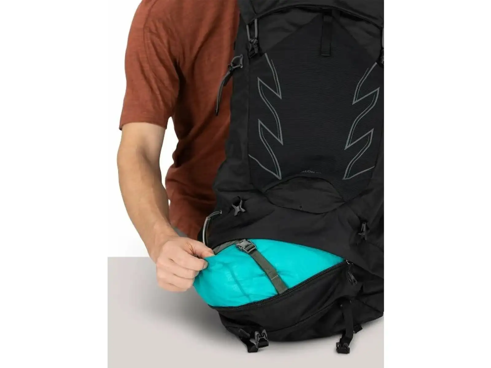 Osprey Talon 44 l batoh Stealth Black L/XL