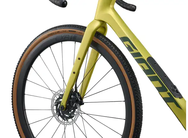 Giant Revolt Advanced Pro 0 gravel kolo Cyber Lime