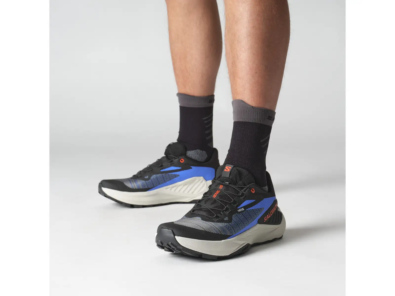 Salomon Genesis pánská běžecká obuv Black/French Blue/Cherry Tomato