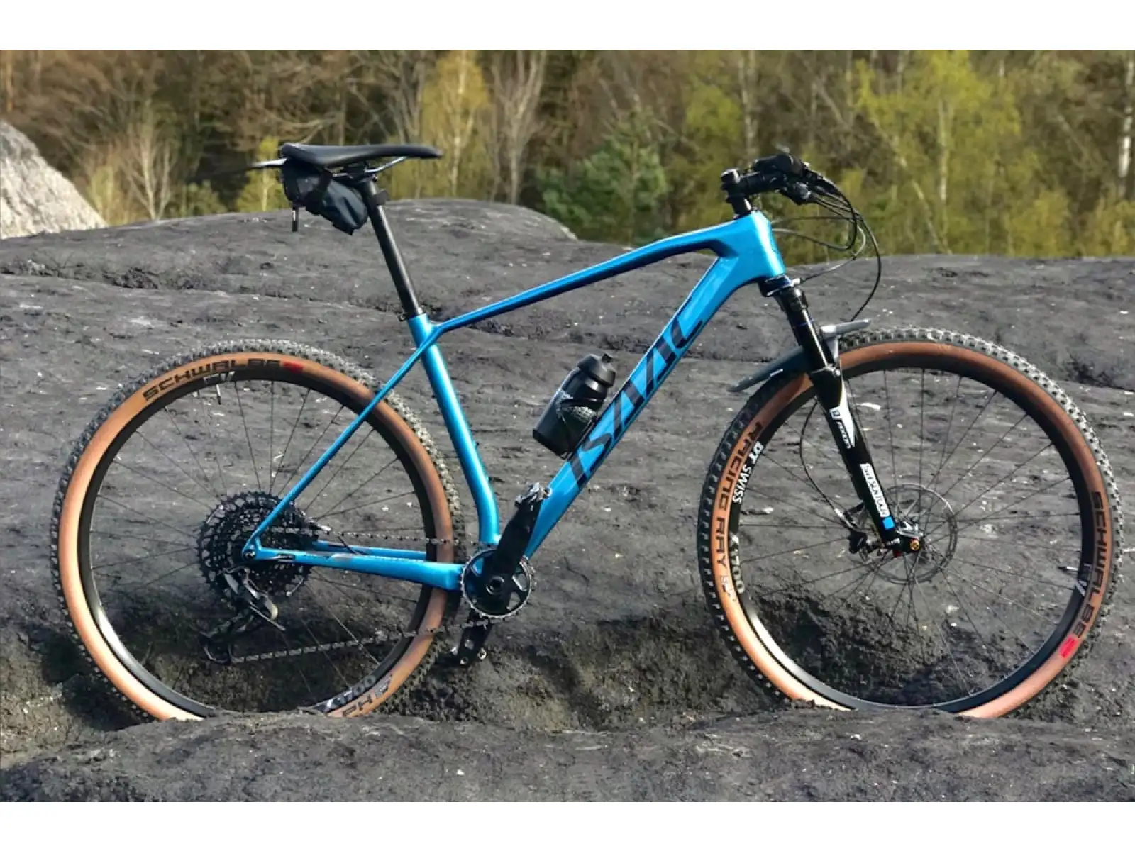 Isaac Baryon GX Eagle horské kolo