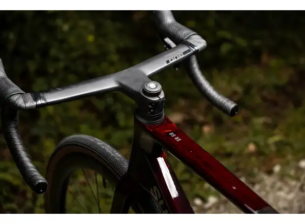 Superior XR 9.9 GR gravel kolo Matte Carbon/Gloss Red