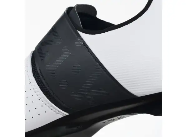 Fizik Vento Infinito Carbon 2 silniční pánské tretry bílá/černá