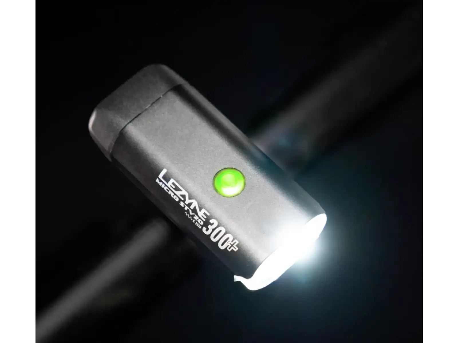 Lezyne Micro StVZO 300+ přední světlo Front Satin black