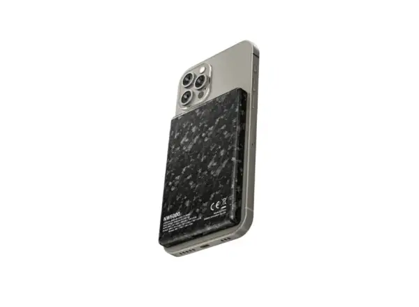 Nitecore NW5000 powerbanka s bezdrátovým nabíjením